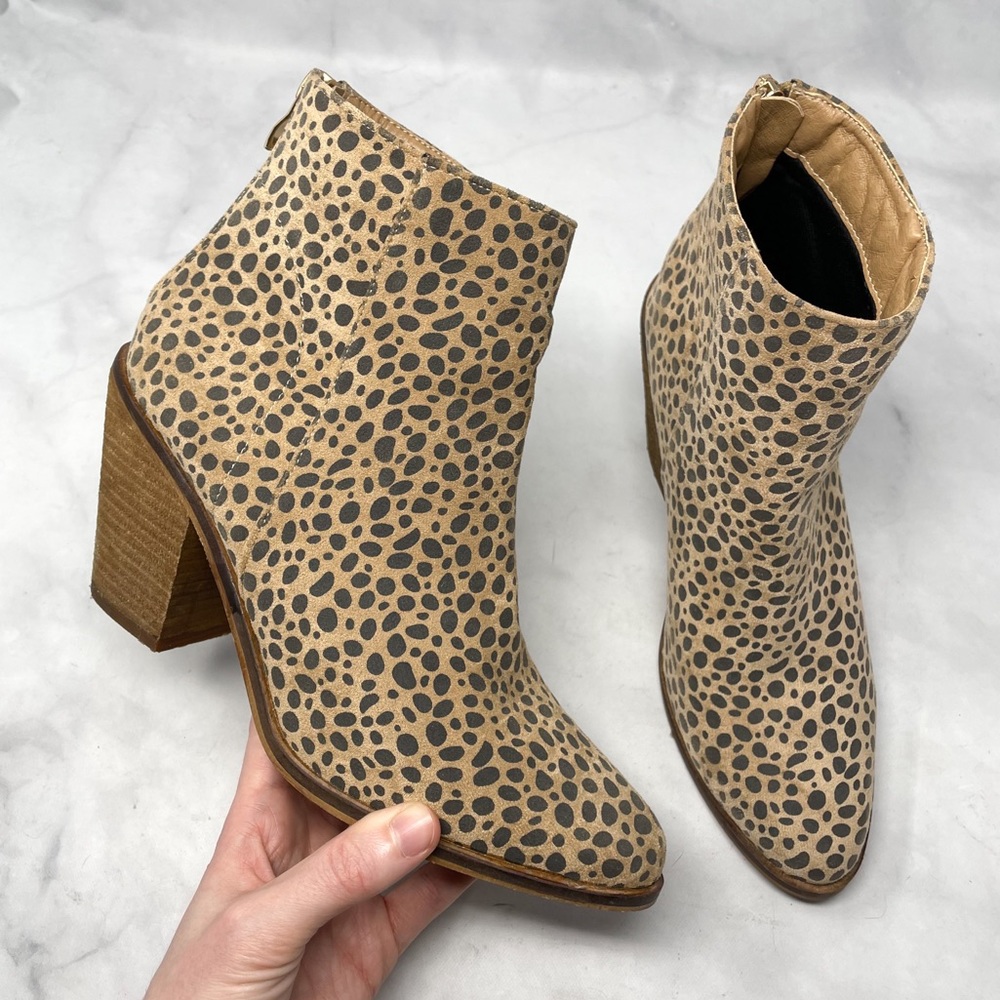 Vintage Havana Tan and Black Ankle Boots
